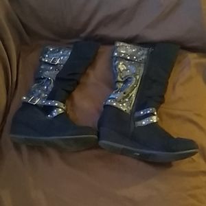Girl boots
